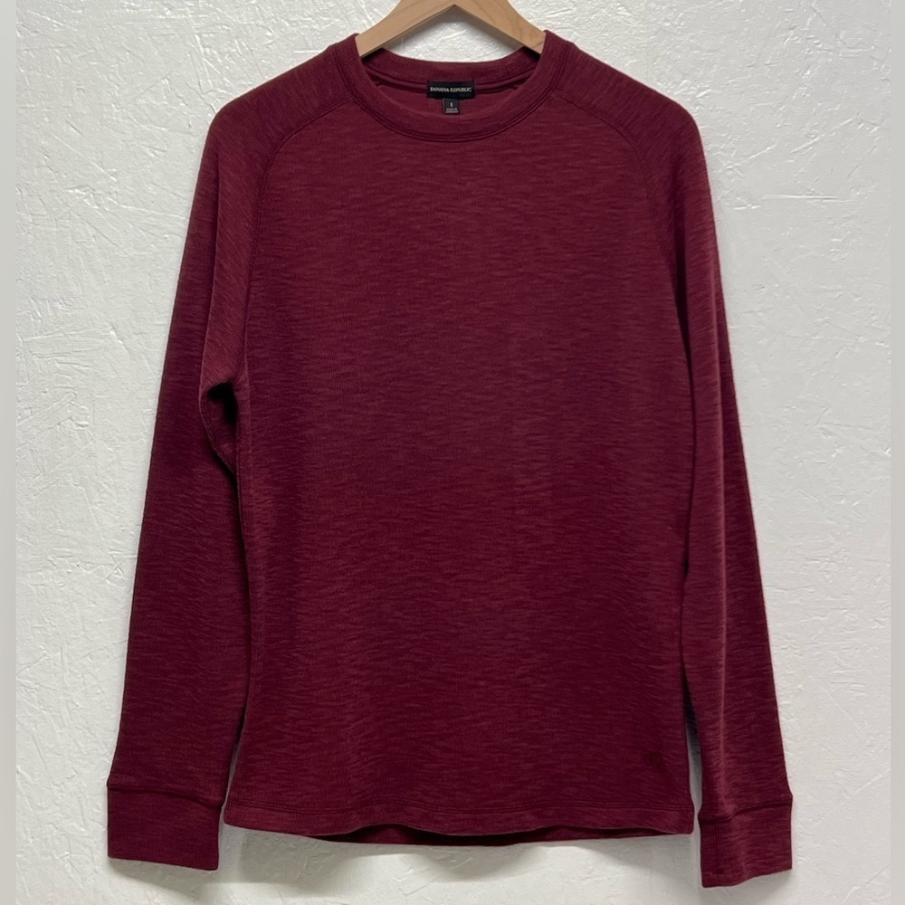 BANANA Republic Men's Double Knit
Long Sleeve Crewneck Shirt - Burgandy - S